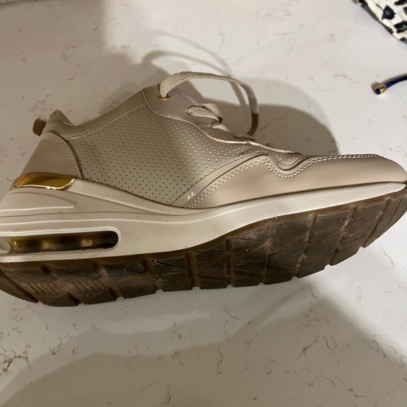 Runners like new - Picture 4 of 9